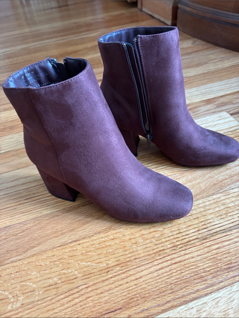 Women’s Ankle Bootie in Brown Suede - Zipper Side